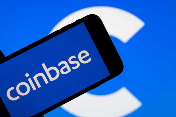 Coinbase’s New Bitcoin Fund Offers 8% Yield Safely
(Note: 34 characters)